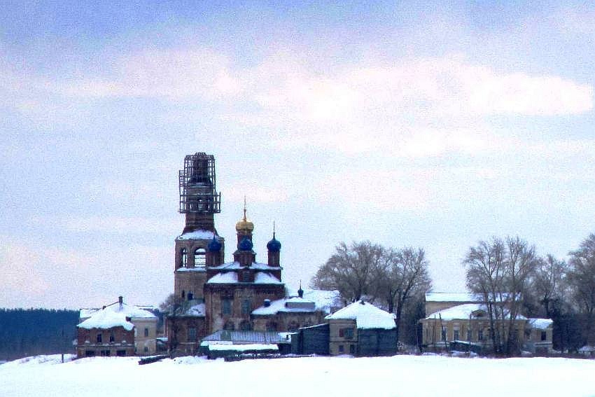 Спасо-Преображенский женский монастырь, Усолье (Усольский район, Пермский край). общий вид в ландшафте, вид с севера