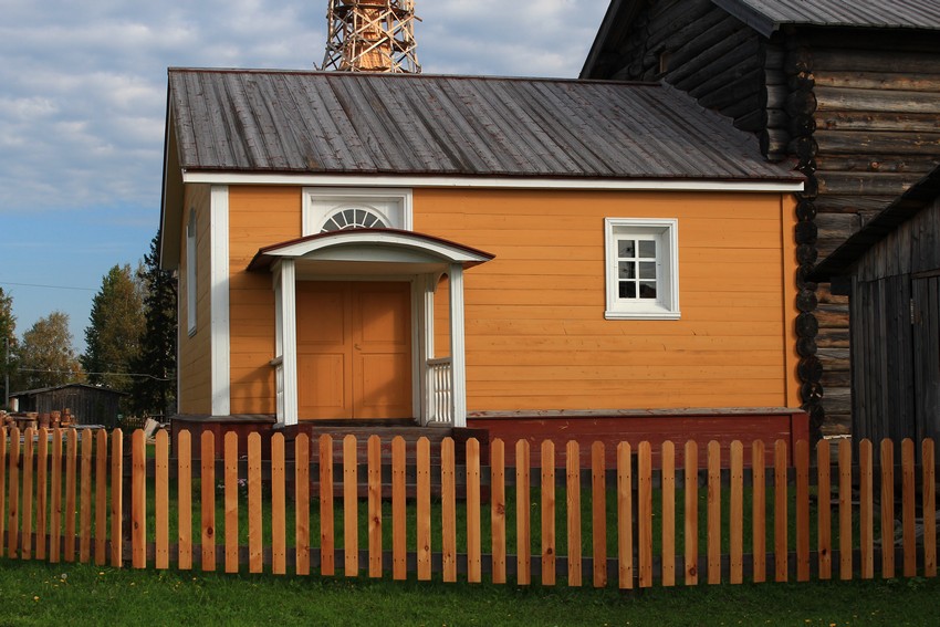 Церковь Николая Чудотворца, Нёнокса (Северодвинск, город, Архангельская область). дополнительная информация, Притвор, вид с юга