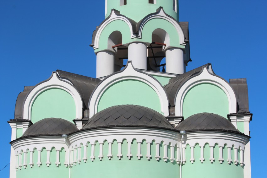 Церковь Сошествия Святого Духа, Новодвинск (Новодвинск, город, Архангельская область). архитектурные детали, Фрагмент восточного фасада