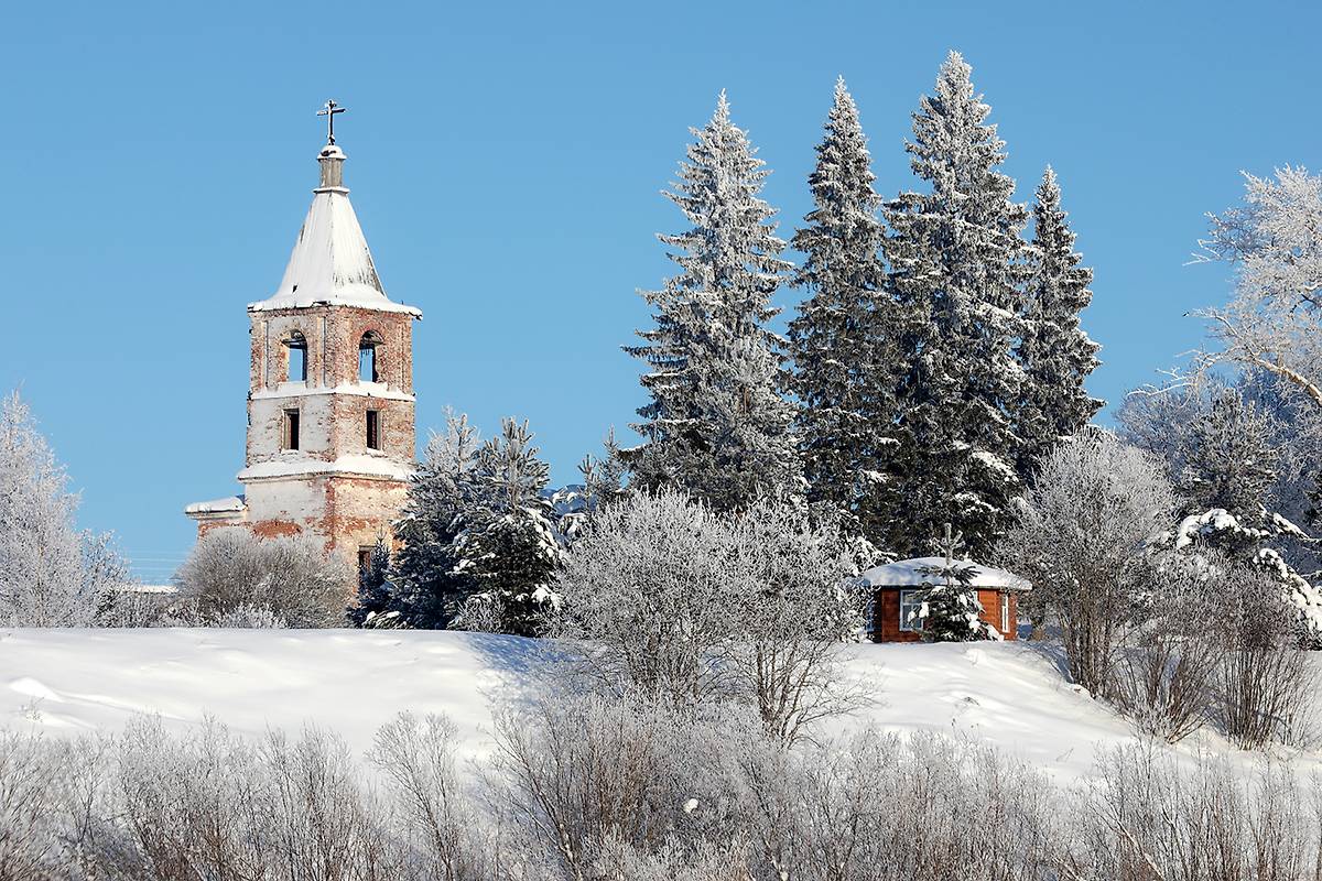 общий вид в ландшафте. Церковь Благовещения Пресвятой Богородицы, Александровская 3-я (Богоявленье) (Холмогорский район, Архангельская область)