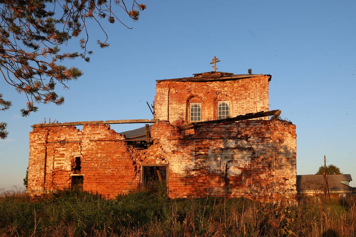 Церковь Василия Великого, Погост (Быстрокурье) (Холмогорский район, Архангельская область). фасады