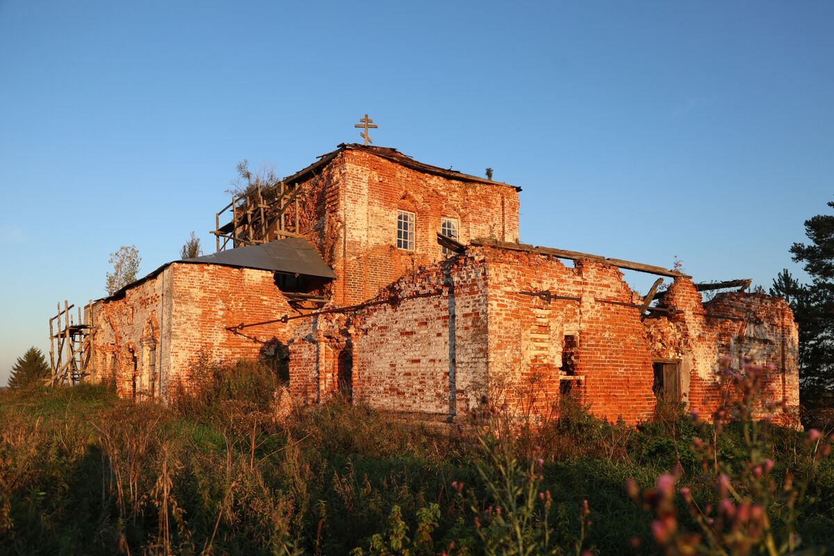 Церковь Василия Великого, Погост (Быстрокурье) (Холмогорский район, Архангельская область). фасады