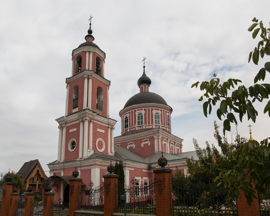 Церковь Воздвижения Креста Господня, Старый Оскол (Старый Оскол, город, Белгородская область). фасады