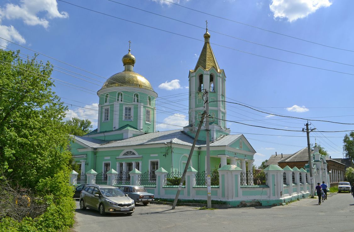 Старый Оскол. Церковь Троицы Живоначальной. фасады