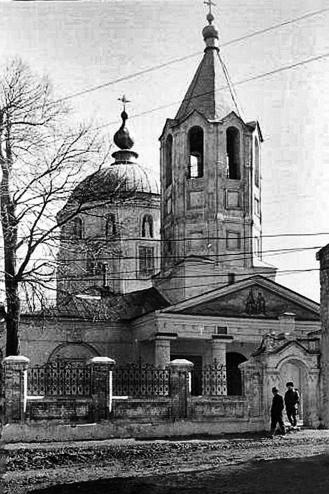 Церковь Троицы Живоначальной, Старый Оскол (Старый Оскол, город, Белгородская область). архивная фотография, Фото 1960-х годов из приходского архива