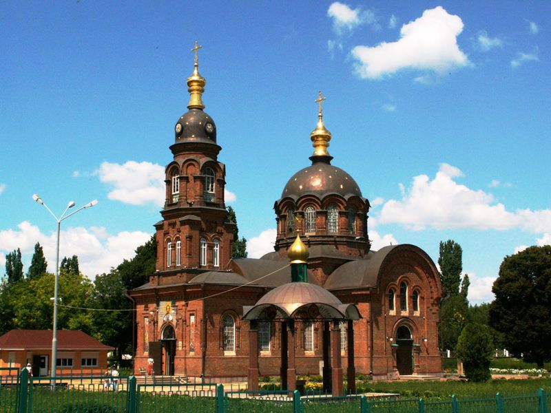 Кафедральный собор Александра Невского, Старый Оскол (Старый Оскол, город, Белгородская область). общий вид в ландшафте