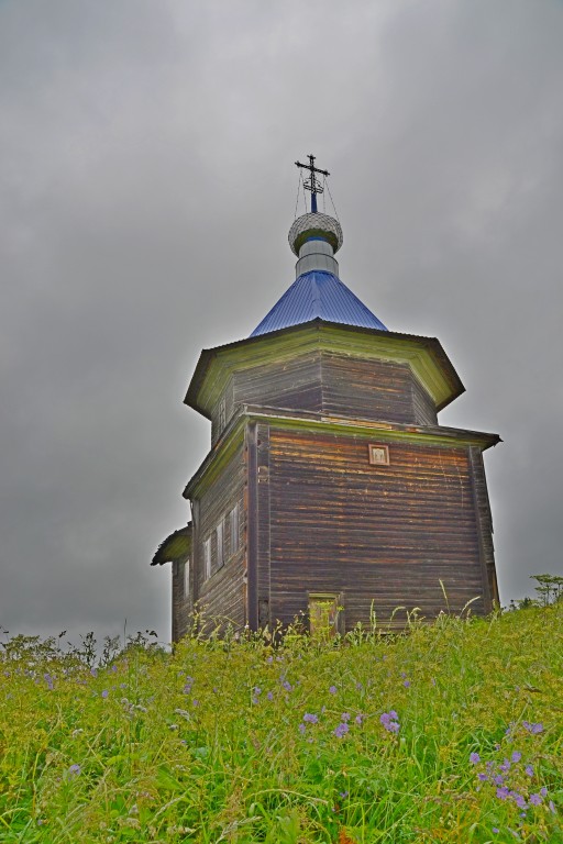 Часовня Зосимы и Савватия, Семёновская (Вельский район, Архангельская область). фасады