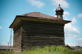 Никитинская (Есютинская, Елюга). Часовня Успения Пресвятой Богородицы