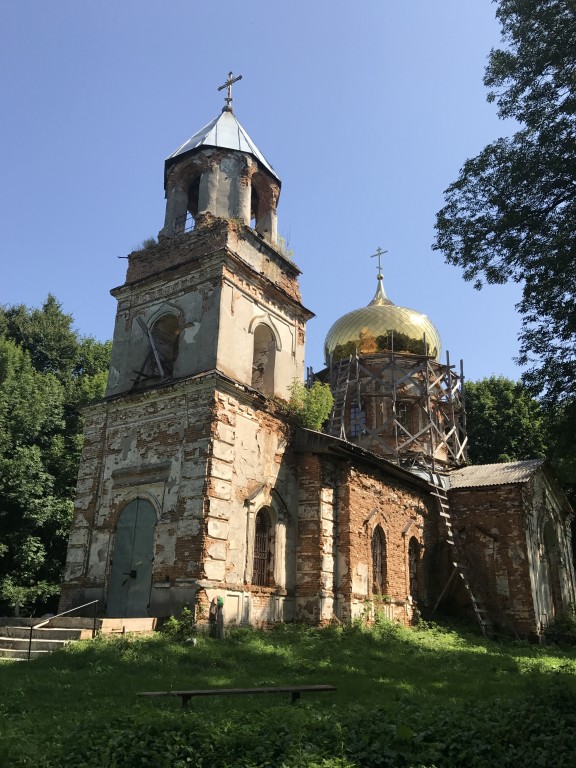 Яцыно. Церковь Николая Чудотворца. фасады, Вид храма после установки купола из нитрид-титана