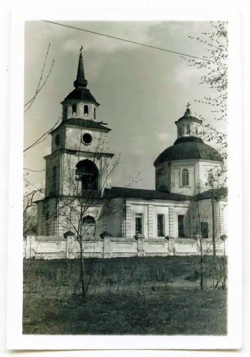 Фото 1941 г. с аукциона e-bay.de, архивная фотография. Церковь Благовещения Пресвятой Богородицы, Тростянец (Ахтырский район, Украина, Сумская область)