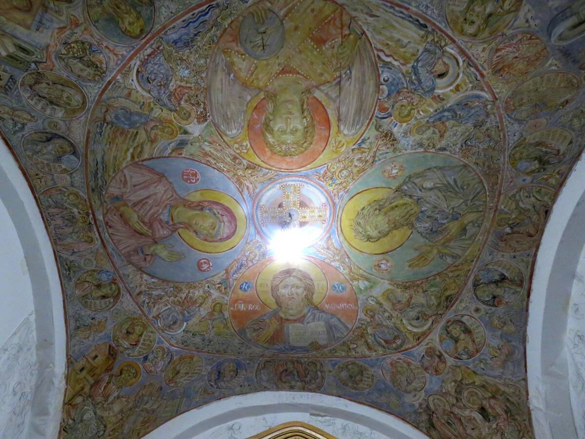 Казанский монастырь. Домовая церковь Боголюбской иконы Божией Матери, Вышний Волочёк (Вышневолоцкий район и г. Вышний Волочёк, Тверская область). интерьер и убранство, Своды