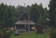 Церковь Филиппа, митрополита Московского, Вид с запада, с реки Волги. На переднем плане слева - надкладезная часовня Сергия Радонежского, справа - часовня Новомучеников и Исповедников Российских<br>, Селище, Калязинский район, Тверская область