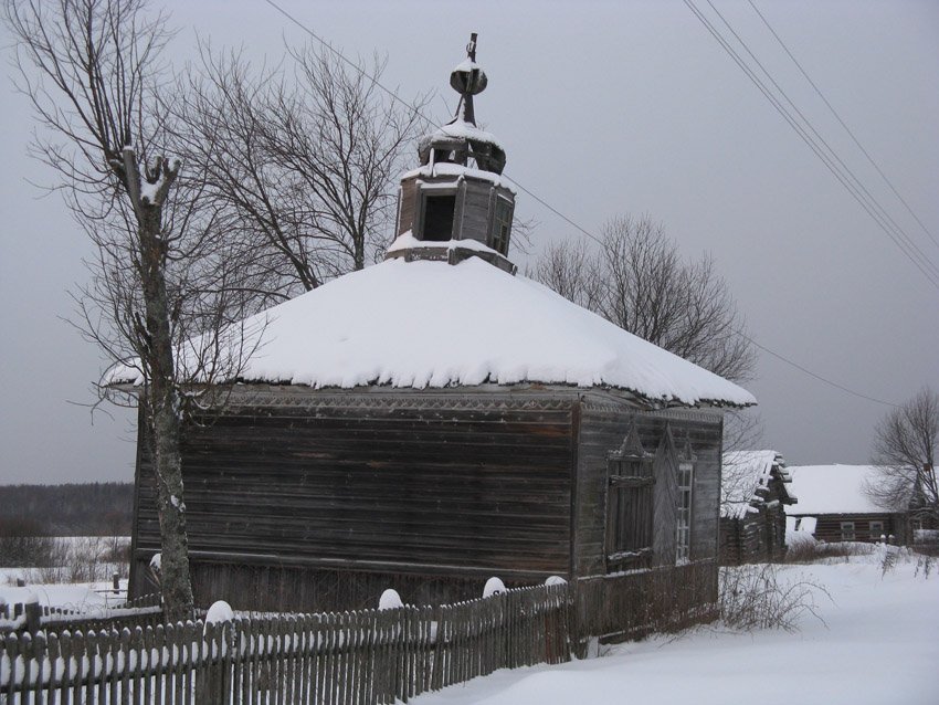 Часовня Николая Чудотворца, Ревдино (Вельский район, Архангельская область). фасады
