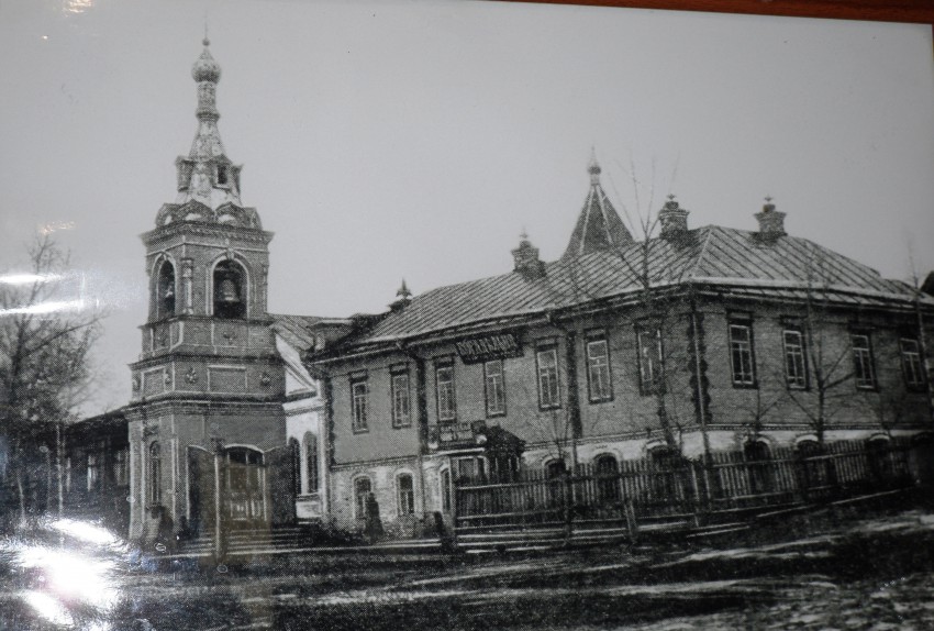 Церковь Александра Невского, Нытва (Нытвенский район, Пермский край). архивная фотография, Старое фото храма,сфотографировано мною в церкви с разрешения церковной старосты