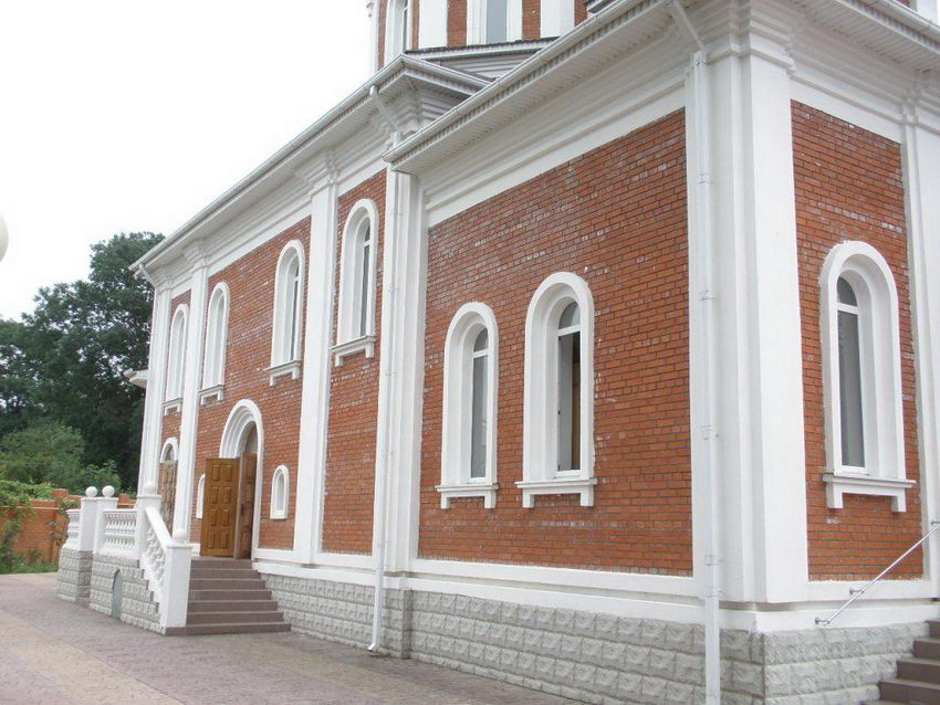Церковь Сергия Радонежского, Дивноморское (Геленджик, город, Краснодарский край). архитектурные детали, Фрагмент северного фасада храма