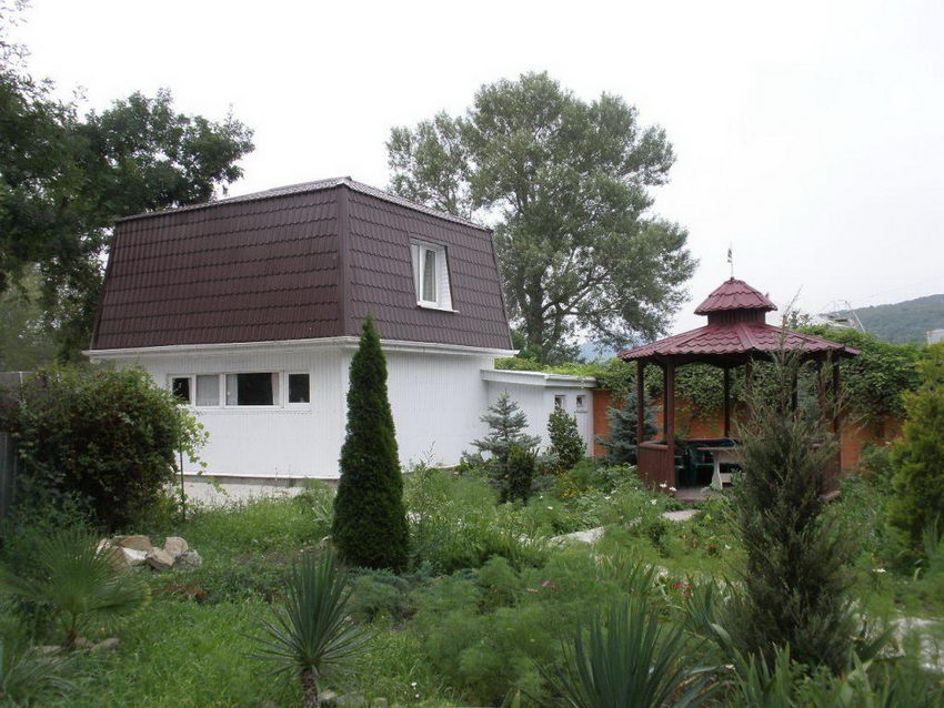 Церковь Сергия Радонежского, Дивноморское (Геленджик, город, Краснодарский край). дополнительная информация, Дом причта