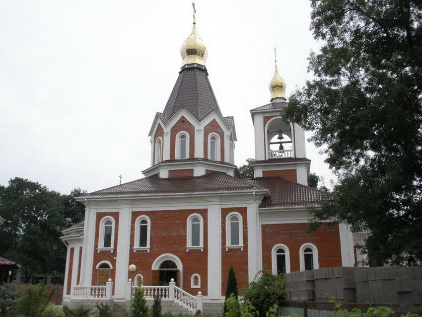 Дивноморское. Церковь Сергия Радонежского. фасады, Вид с севера