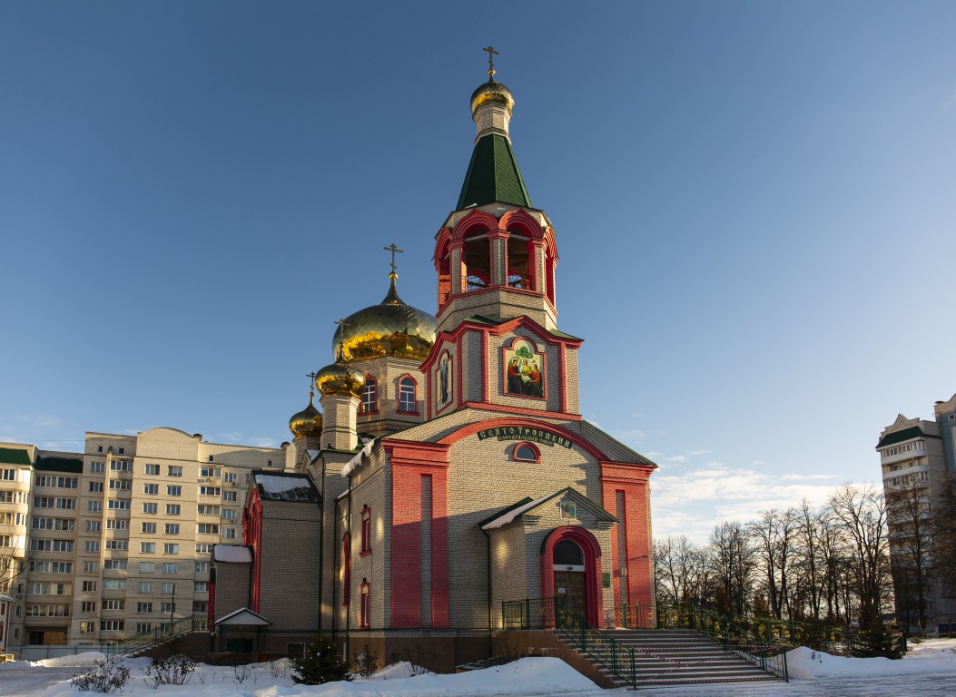 Кафедральный собор Троицы Живоначальной, Железногорск (Железногорский район, Курская область). фасады