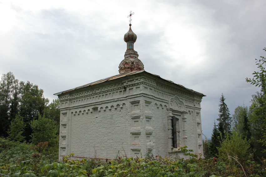 Часовня Параскевы Пятницы, Искор (Чердынский район, Пермский край). общий вид в ландшафте