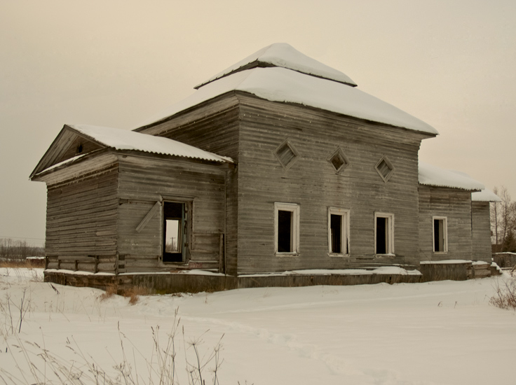 Церковь Воскресения Христова, Ижма (Приморский район, Архангельская область). общий вид в ландшафте