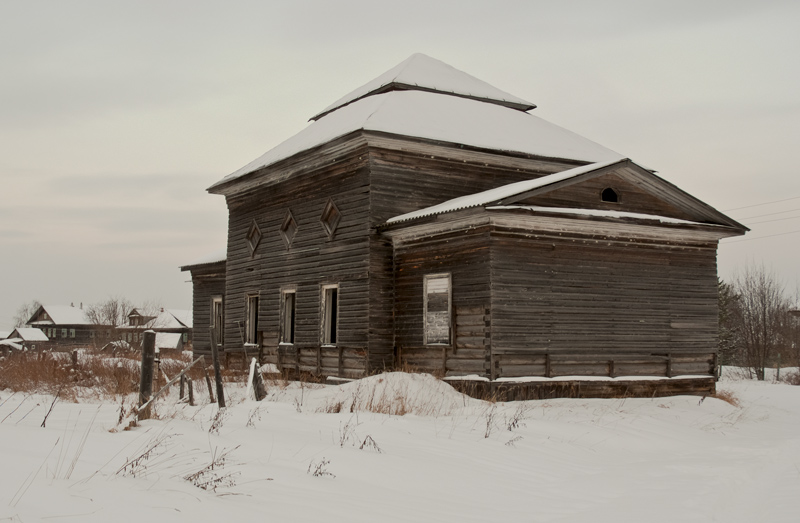 Церковь Воскресения Христова, Ижма (Приморский район, Архангельская область). общий вид в ландшафте