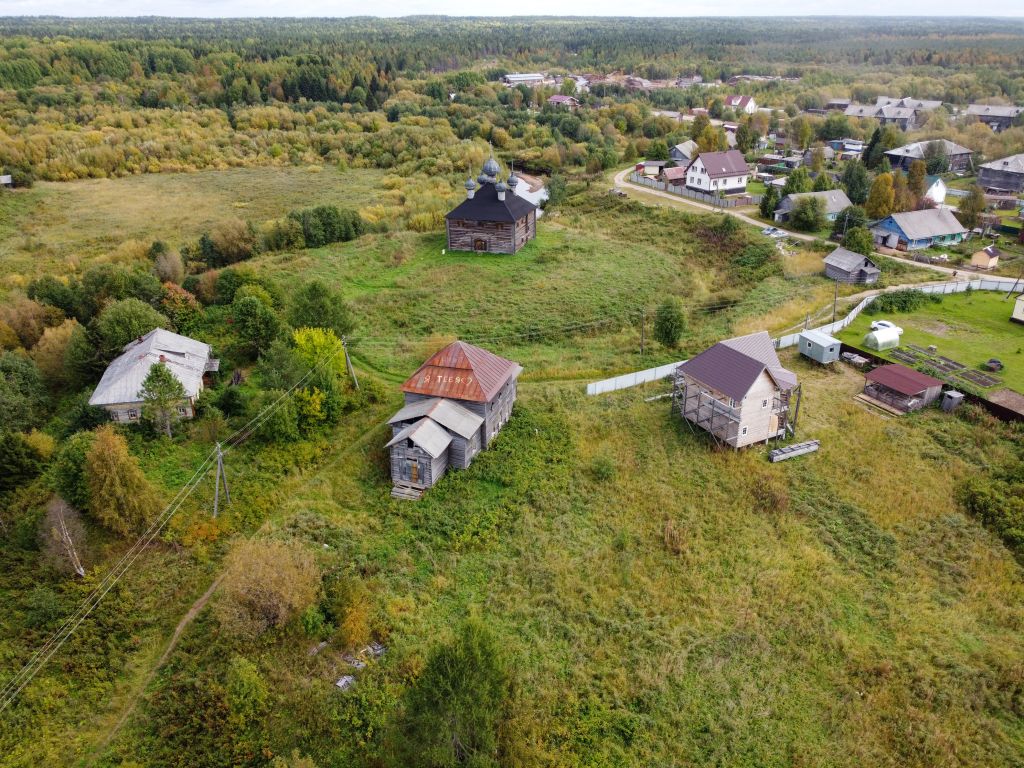 Церковь Воскресения Христова, Ижма (Приморский район, Архангельская область). общий вид в ландшафте