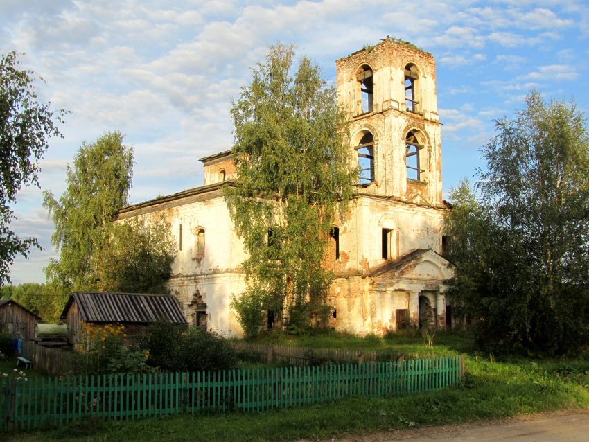 Церковь Рождества Христова, Семёновская (Троица) (Каргопольский район, Архангельская область). фасады, вид с северо-запада
