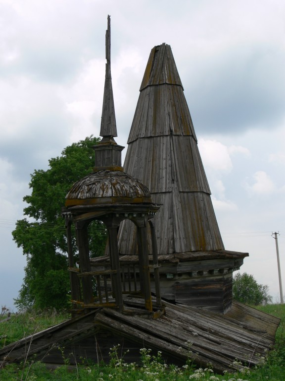 Часовня Воздвижения Креста Господня, Савинская (Акуловская, Зимницы) (Каргопольский район, Архангельская область). фасады