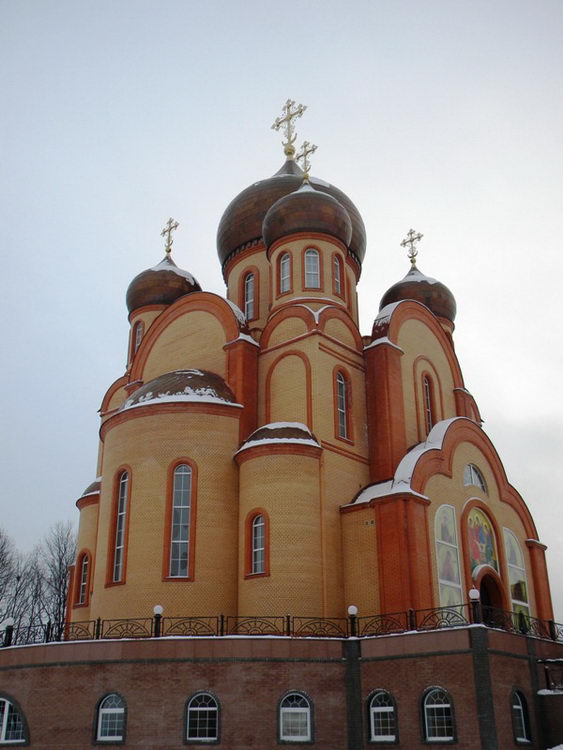 Старый Оскол. Церковь Сергия Радонежского. фасады