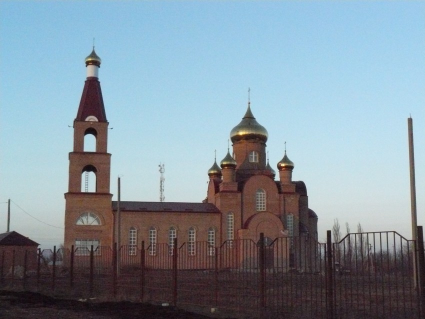 Собор Михаила Архангела, Михайловск (Шпаковский район, Ставропольский край). общий вид в ландшафте