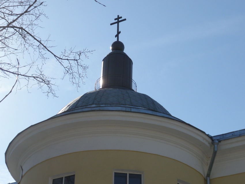Домовая церковь Петра и Павла при Мариинской больнице, Тверской (Центральный административный округ (ЦАО), г. Москва). архитектурные детали, Завершение храма
