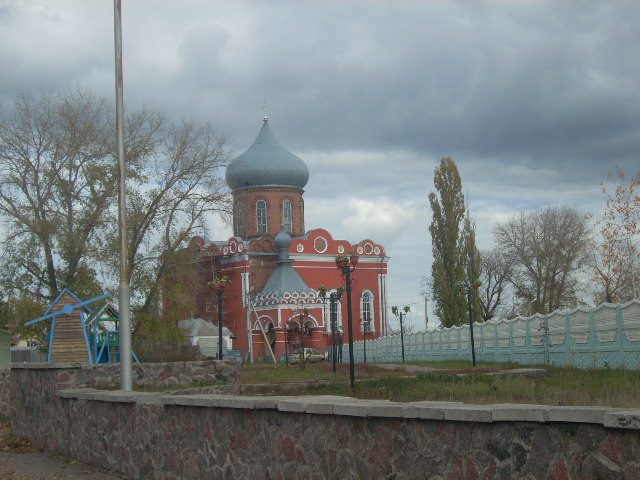 Давыдовка. Церковь Казанской иконы Божией Матери. общий вид в ландшафте