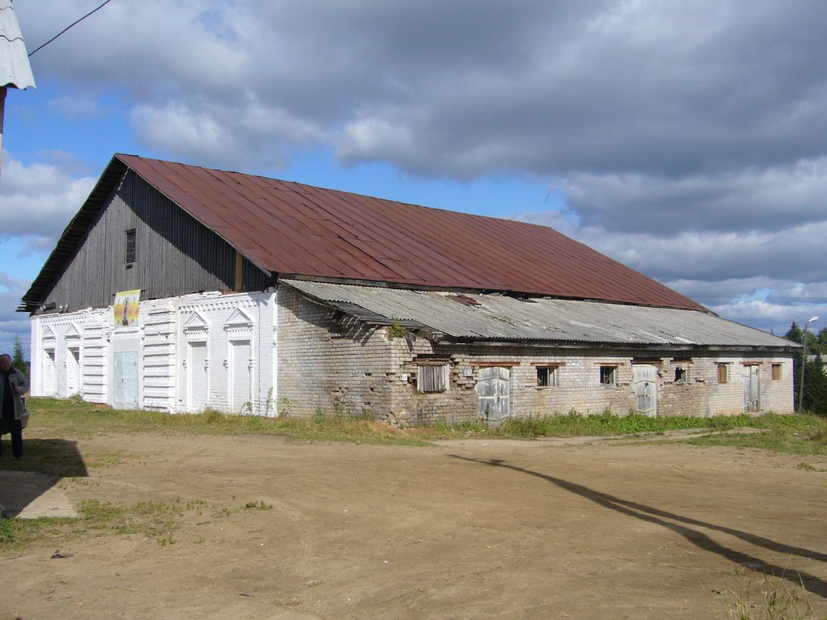 Церковь Стефана архидиакона, Ношуль (Прилузский район, Республика Коми). фасады, Церковь перед  реконструкцией. 2009 год