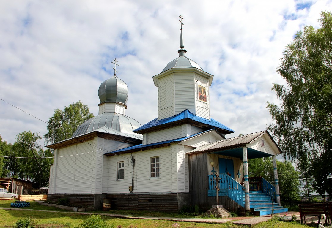 Летка. Церковь Спаса Преображения (новая). фасады