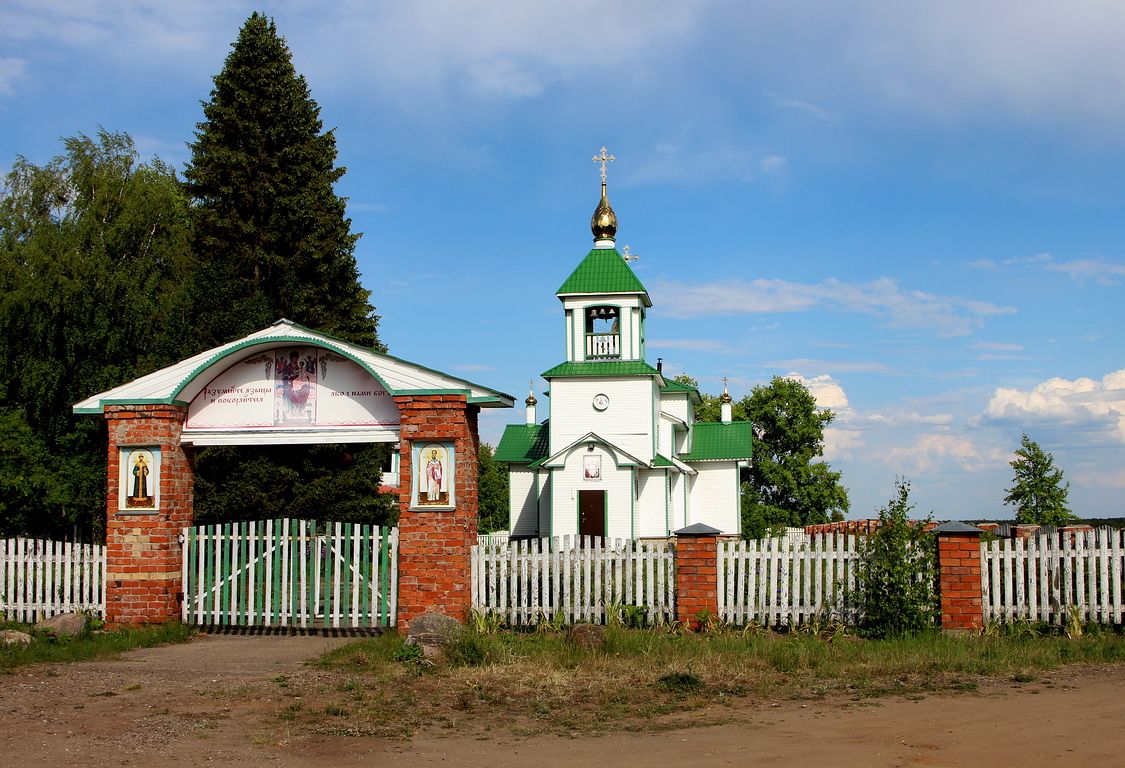 Спаспоруб. Церковь Троицы Живоначальной. фасады, Вид с запада.