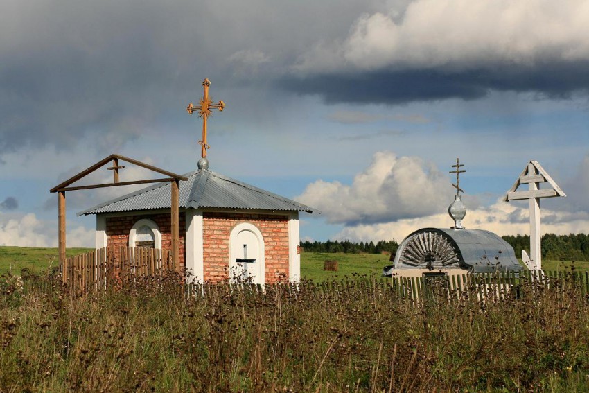 Кылтово. Кылтовский Крестовоздвиженский монастырь. Часовня Елисаветы (Ярыгиной). общий вид в ландшафте