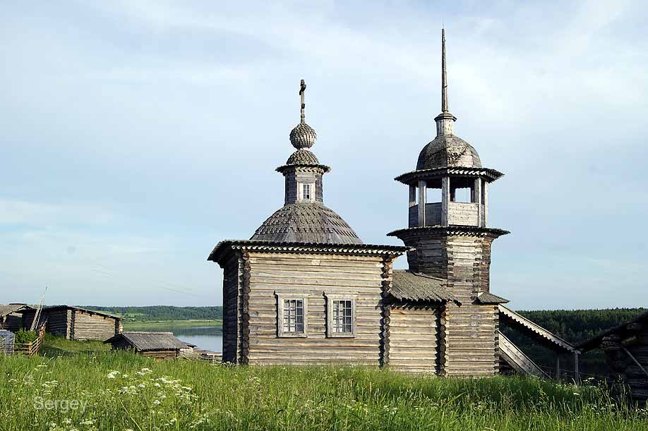 Часовня Введения во храм Пресвятой Богородицы, Средняя Отла (Княжпогостский район, Республика Коми). фасады