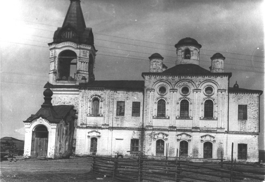 Церковь Рождества Пресвятой Богородицы, Онежье (Княжпогостский район, Республика Коми). архивная фотография