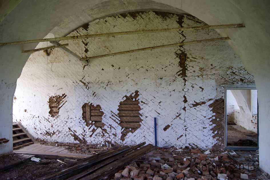 Церковь Николая Чудотворца (новая), Весляна (Княжпогостский район, Республика Коми). интерьер и убранство