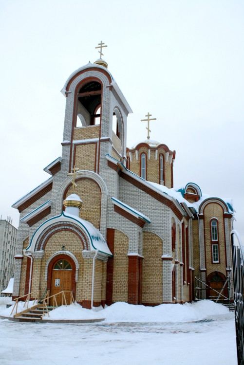 Церковь Благовещения Пресвятой Богородицы, Сыктывкар (Сыктывкар, город, Республика Коми). общий вид в ландшафте