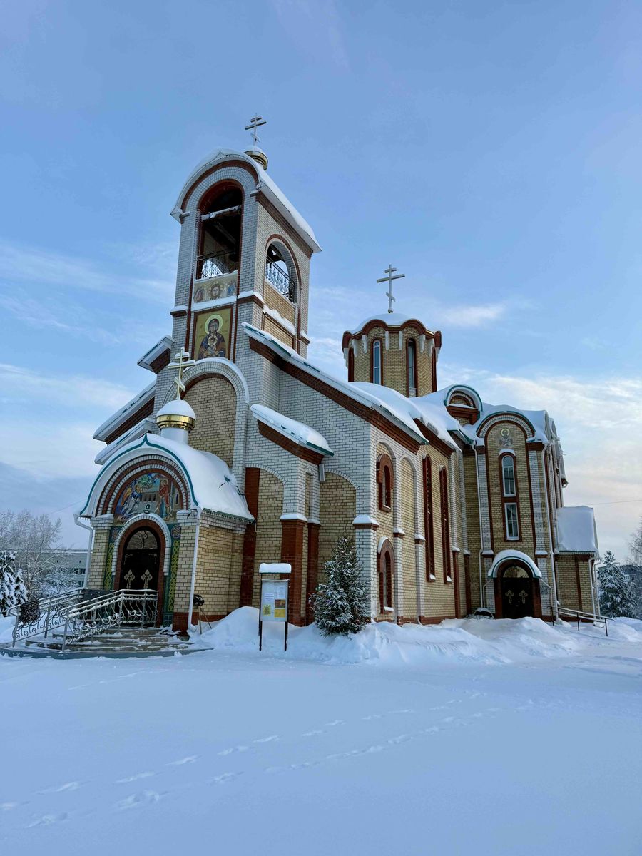 общий вид в ландшафте. Церковь Благовещения Пресвятой Богородицы, Сыктывкар (Сыктывкар, город, Республика Коми)