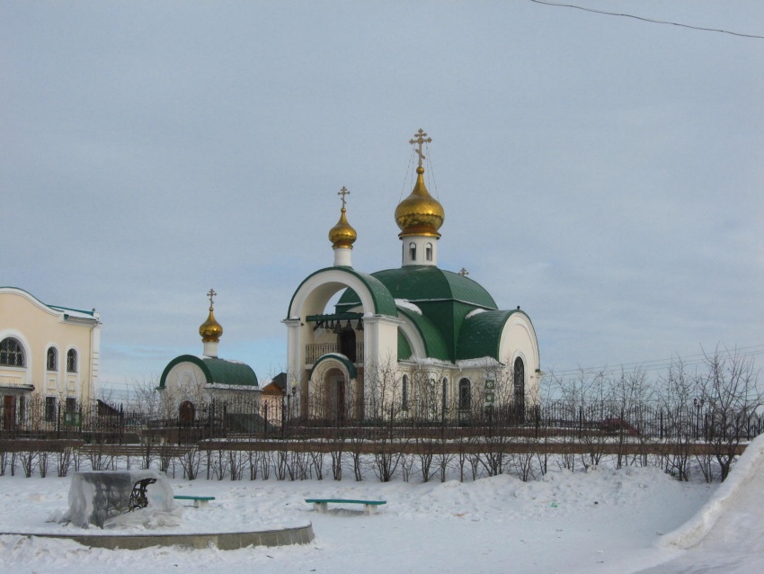 Церковь Владимира равноапостольного, Челябинск (Челябинск, город, Челябинская область). общий вид в ландшафте