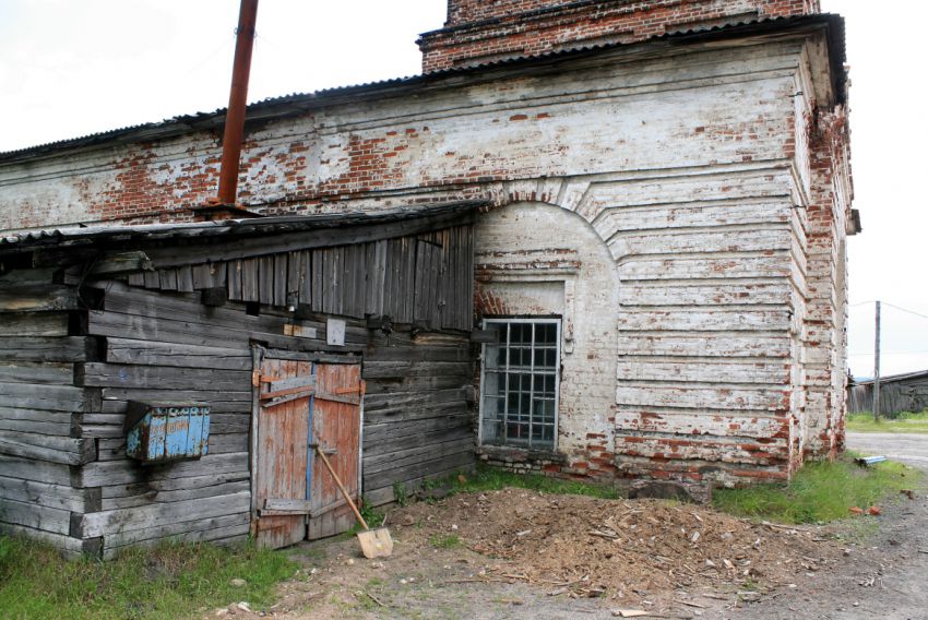 Церковь Успения Пресвятой Богородицы, Помоздино (Усть-Куломский район, Республика Коми). фасады