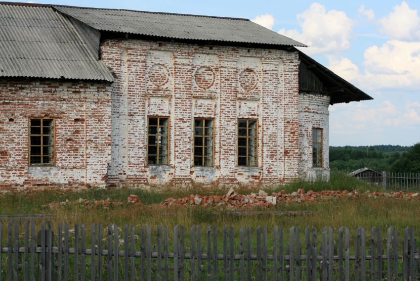 Церковь Иоанна Предтечи, Керчомъя (Усть-Куломский район, Республика Коми). общий вид в ландшафте