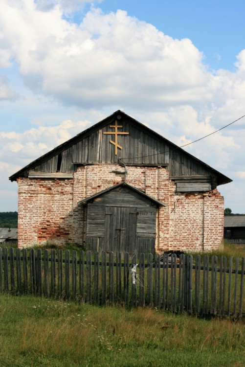 Церковь Иоанна Предтечи, Керчомъя (Усть-Куломский район, Республика Коми). общий вид в ландшафте