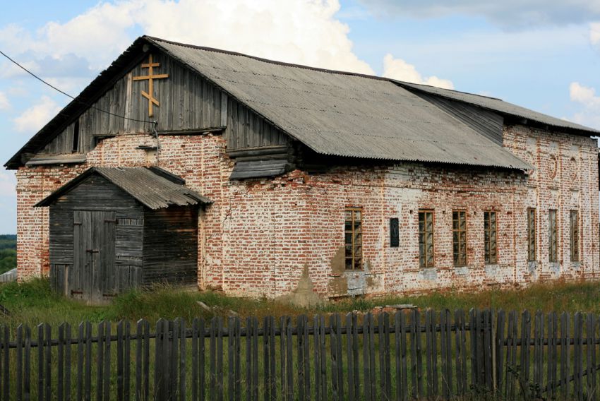 Церковь Иоанна Предтечи, Керчомъя (Усть-Куломский район, Республика Коми). общий вид в ландшафте
