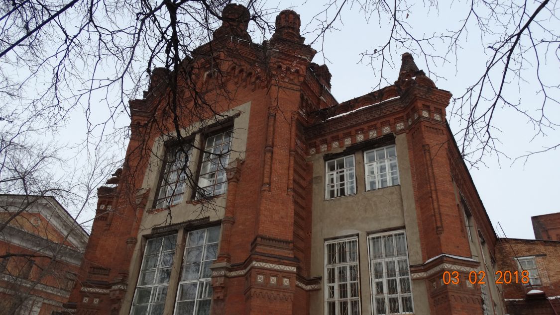 Церковь Николая Чудотворца и Александры Римской при бывшей Мариинской женской гимназии, Пермь (Пермь, город, Пермский край). фасады