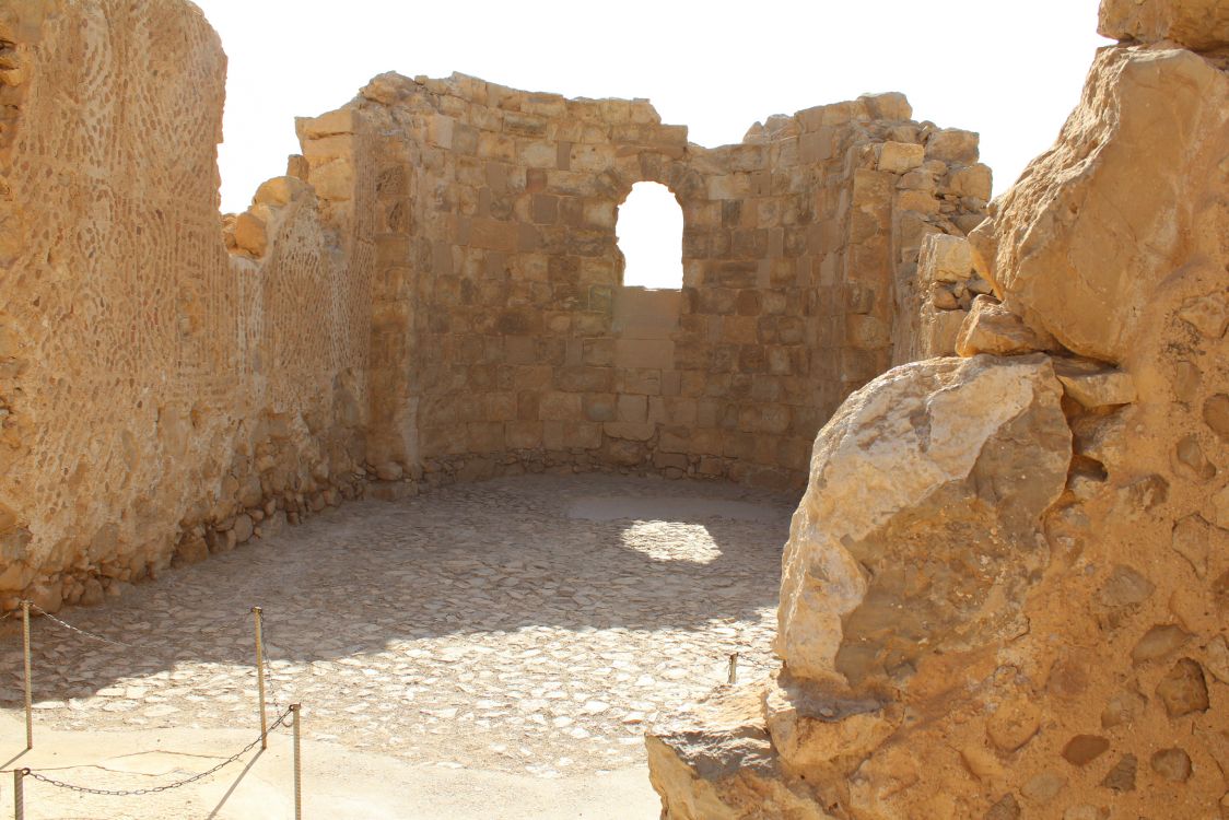 Иудейская пустыня, урочище Масада. Неизвестная (Большая) церковь (Кафоликон лавры). интерьер и убранство