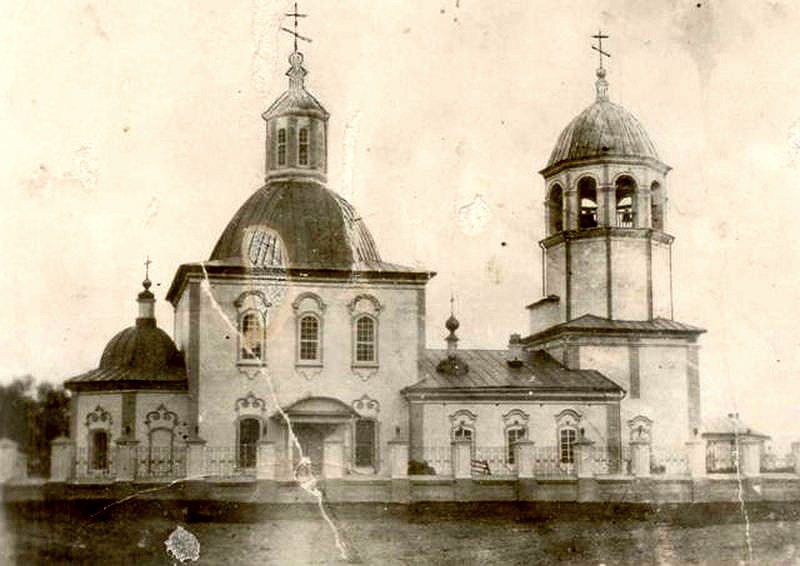 Собор Троицы Живоначальной (старый), Сургут (Сургутский район и г. Сургут, Ханты-Мансийский автономный округ). архивная фотография, фото с сайта http://m.ria.ru/religion/20150601/1067533042.html?rubric=archive