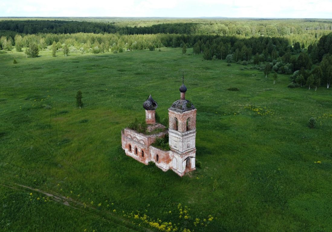 Церковь Феодоровской иконы Божией Матери, Лосево (Комсомольский район, Ивановская область). общий вид в ландшафте